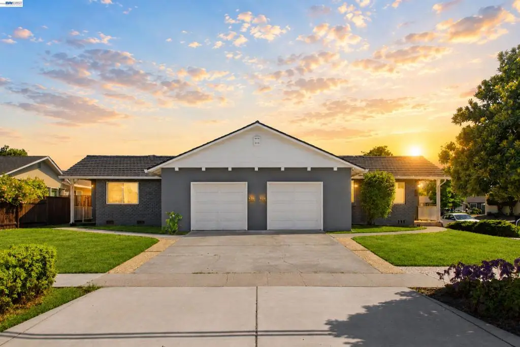 956 W Hacienda, Campbell, CA 95008 - #1