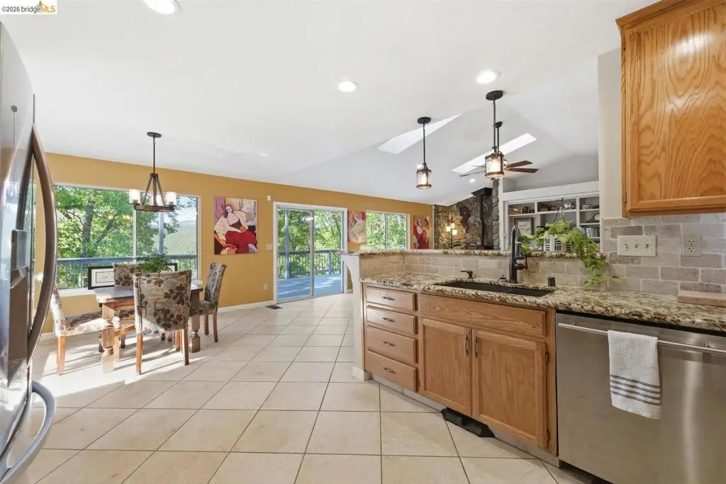 16690 Ridgewood Dr, Sonora, CA 95370 - #1