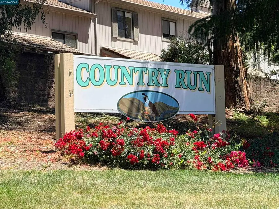 886 Valley Run, Hercules, CA 94547 - #2