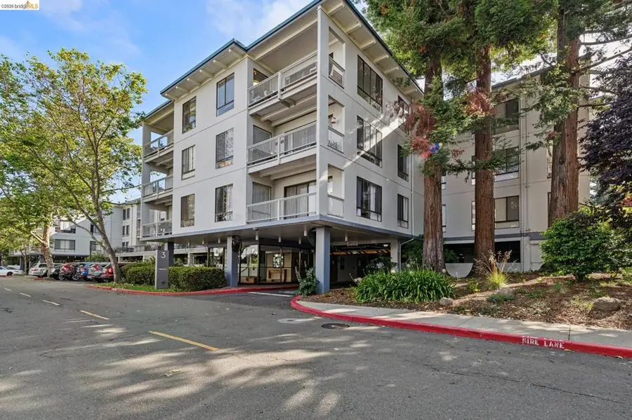 3 Captain Dr #D406, Emeryville, CA 94608 - #2