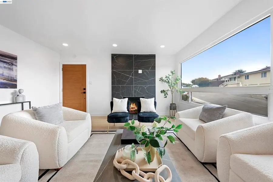 3681 Sunset Dr, San Bruno, CA 94066 - #2