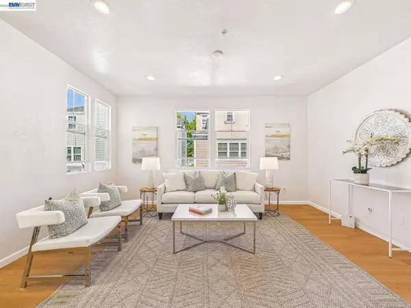 511 Summer Ln, Richmond, CA 94806