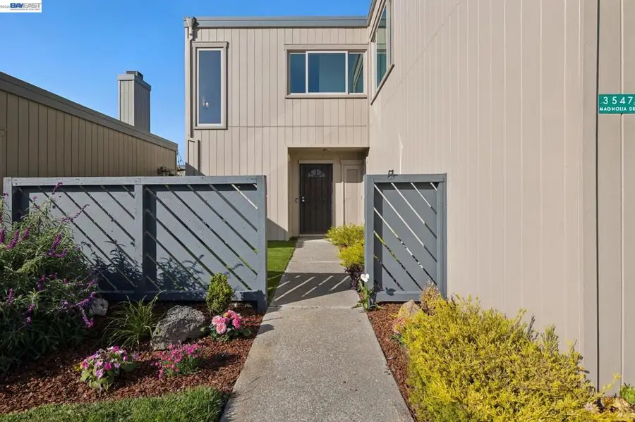 3547 Magnolia Dr, Alameda, CA 94502 - #2