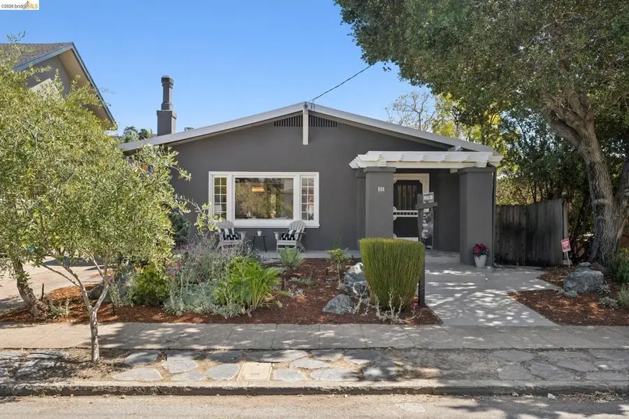 699 Arimo Ave, Oakland, CA 94610 - #2