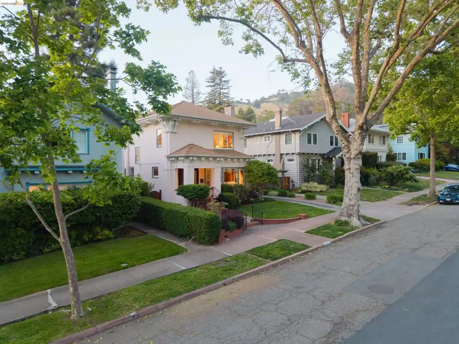 2909 Forest Ave, Berkeley, CA 94705 - #2