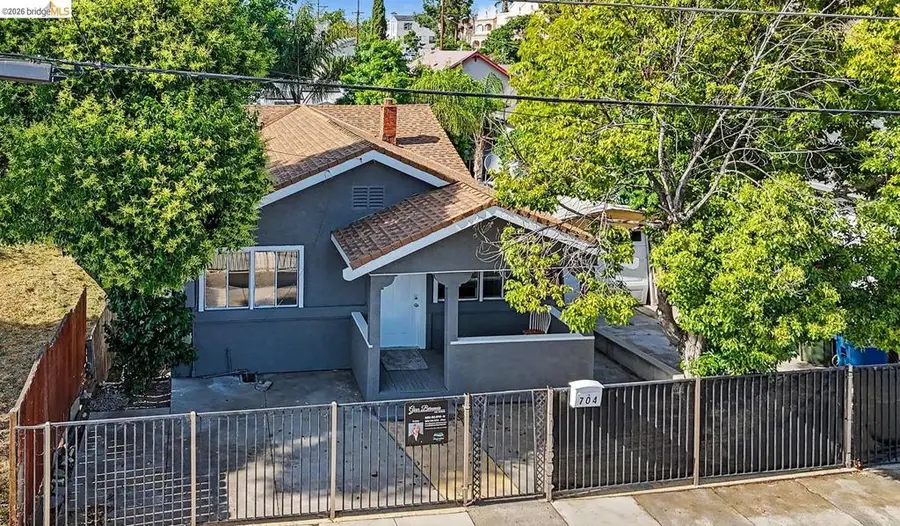 704 W 9th St, Antioch, CA 94509 - #2