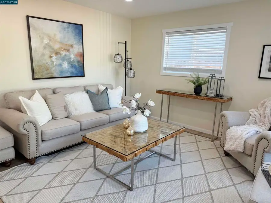 355 Lofas Pl, Vallejo, CA 94589 - #2
