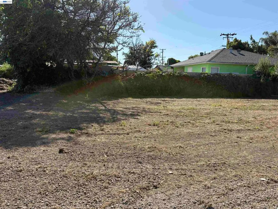1 st NE 1 Street, Richmond, CA 94801 - #2