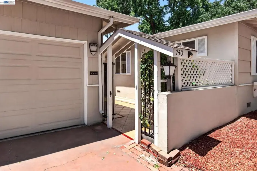 740 Harvard Dr, Pleasant Hill, CA 94523 - #3
