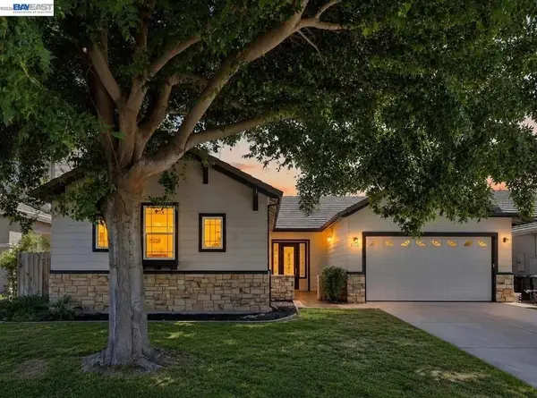 530 Seaport Village Drive, Livingston, CA 95334