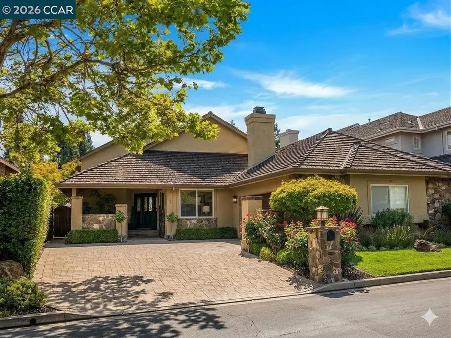 700 Blue Spruce Dr, Danville, CA 94506 - #2