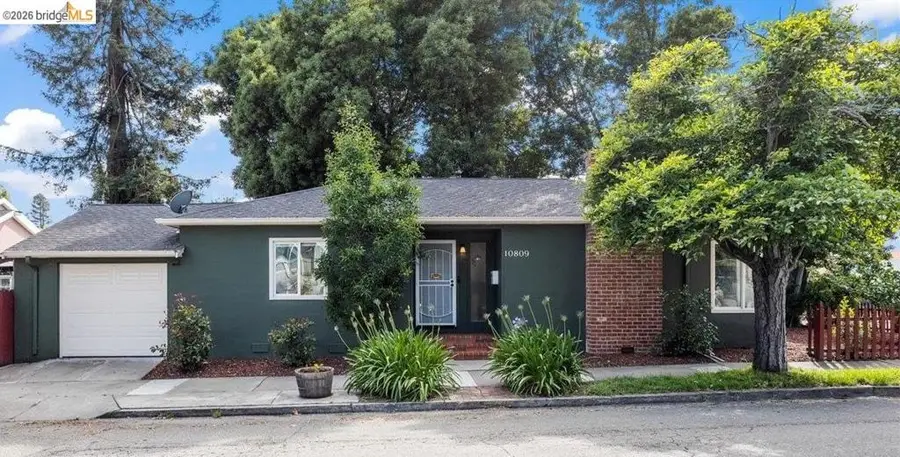 10809 Mcintyre St, Oakland, CA 94605 - #2