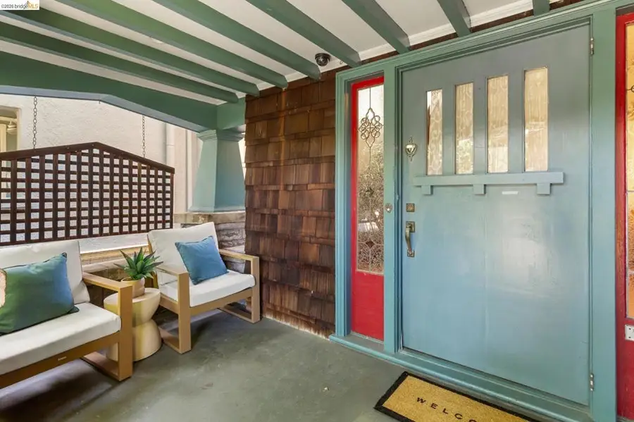 5690 Ocean View Dr, Oakland, CA 94618 - #3