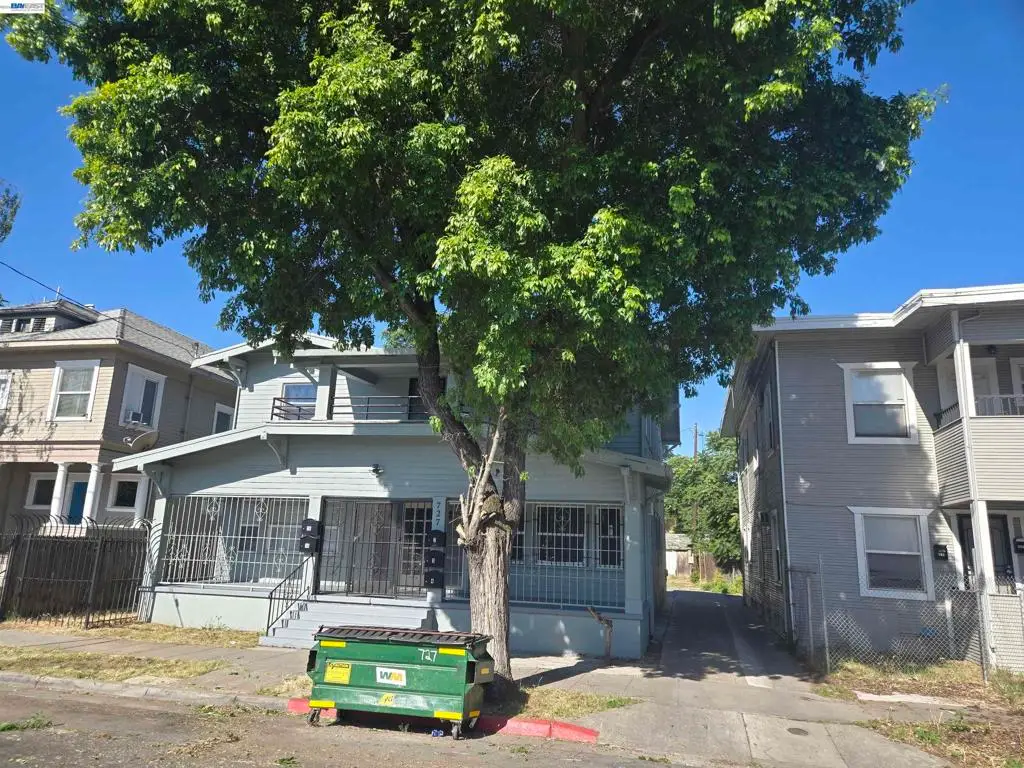 727 N Sutter St, Stockton, CA 95202 - #1