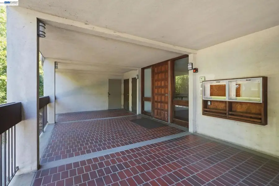 444 Merritt Ave #202, Oakland, CA 94610 - #3