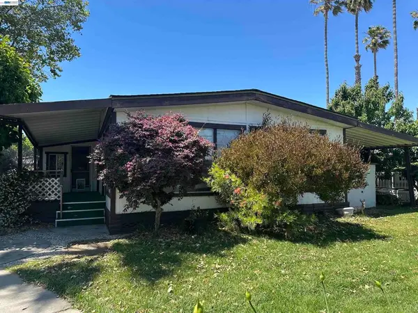 390 Tropicana Wy, Union City, CA 94587