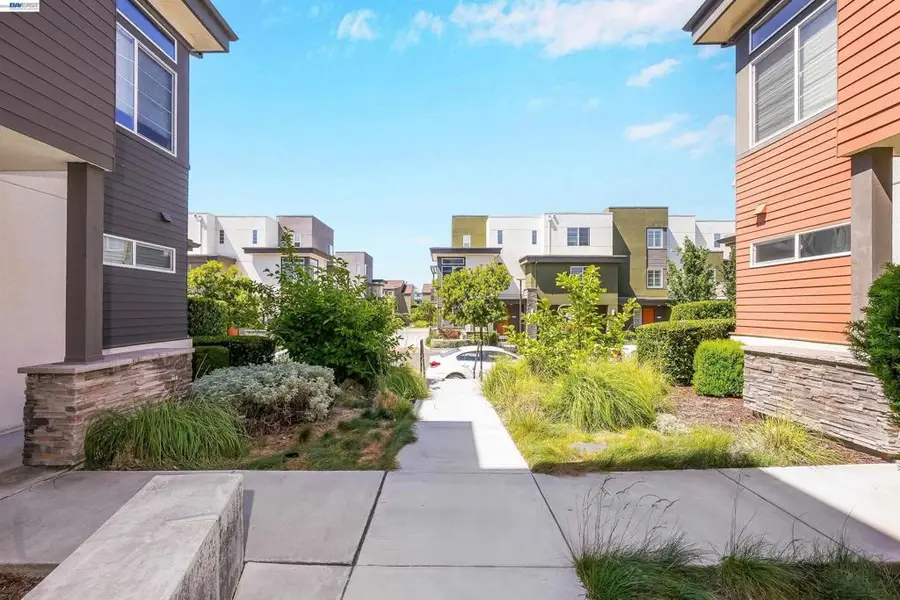 29268 Hub Ln, Hayward, CA 94544 - #3