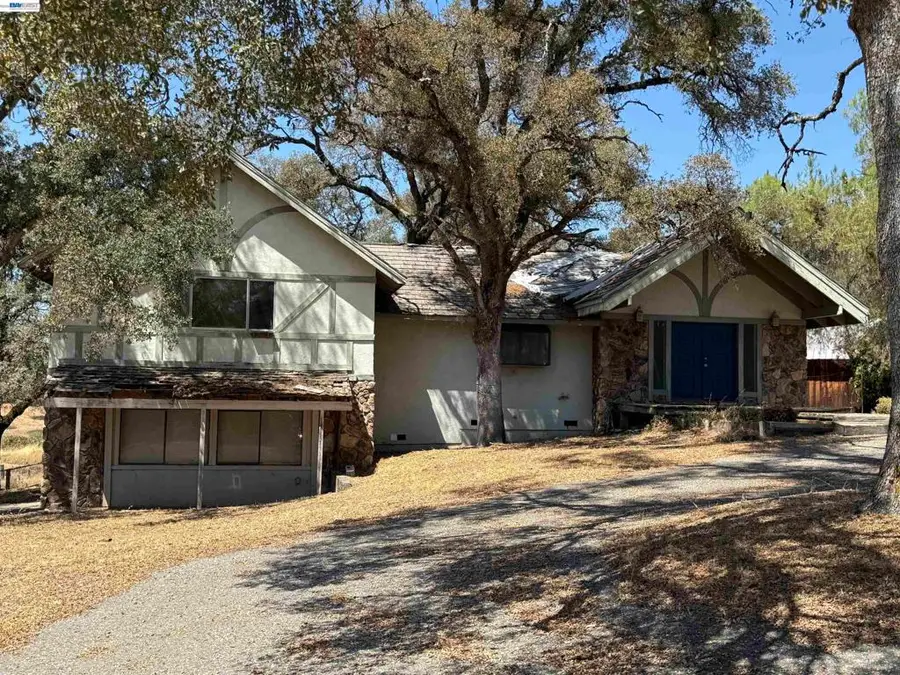 5055 Meadow View Ln, Auburn, CA 95602 - #2