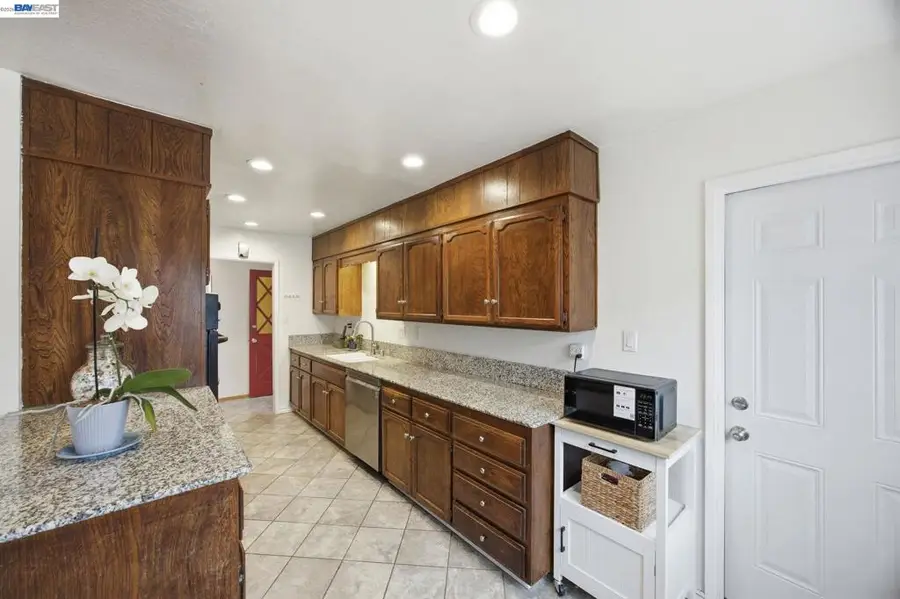 1949 Via Lacqua, San Lorenzo, CA 94580 - #3