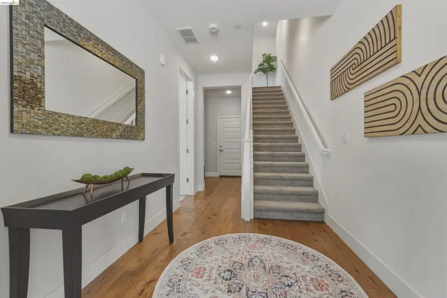 467 Mitchell Ave, Alameda, CA 94501 - #3