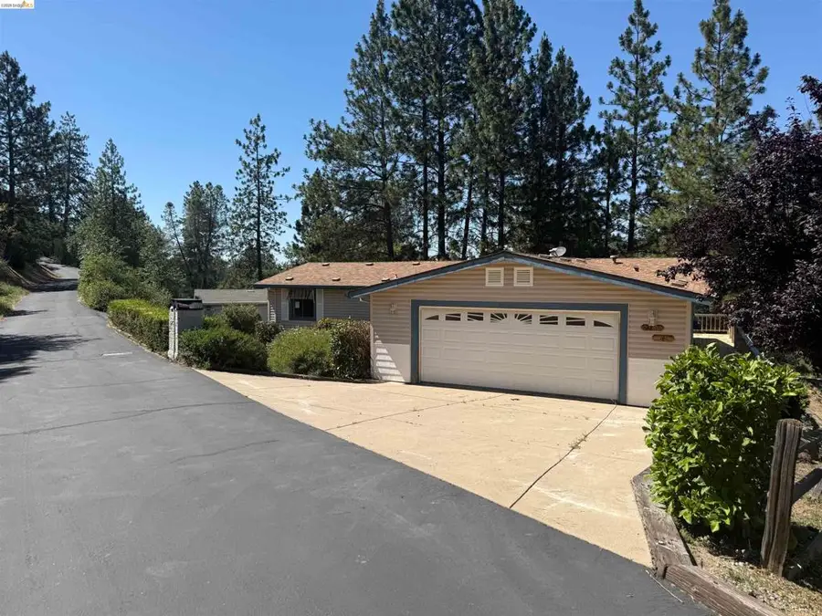 22700 Hidden Hollow Dr, Groveland, CA 95321 - #2