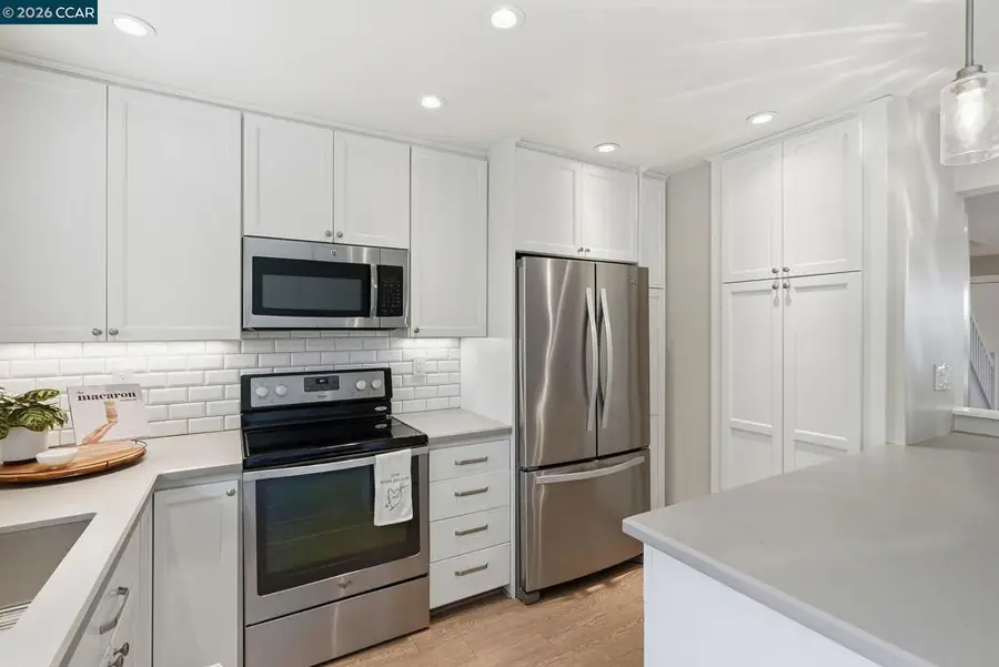 30 Miramonte Dr, Moraga, CA 94556 - #3