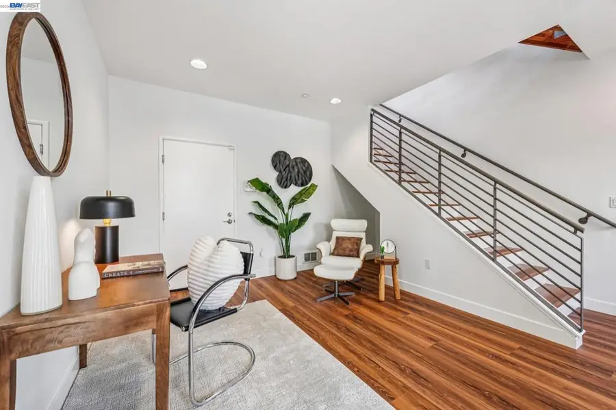 1217 67th St, Oakland, CA 94608 - #3