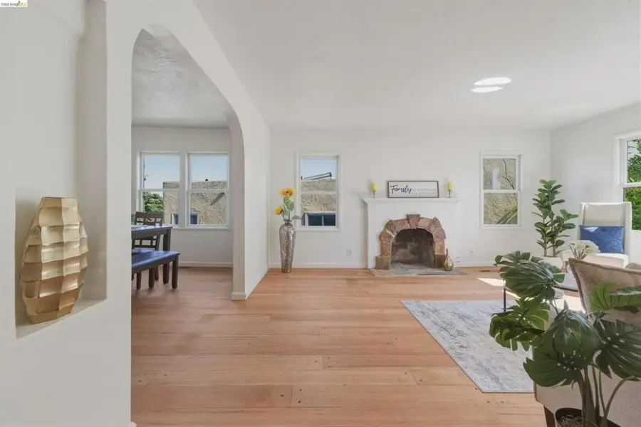 3264 Madera Ave, Oakland, CA 94619 - #2