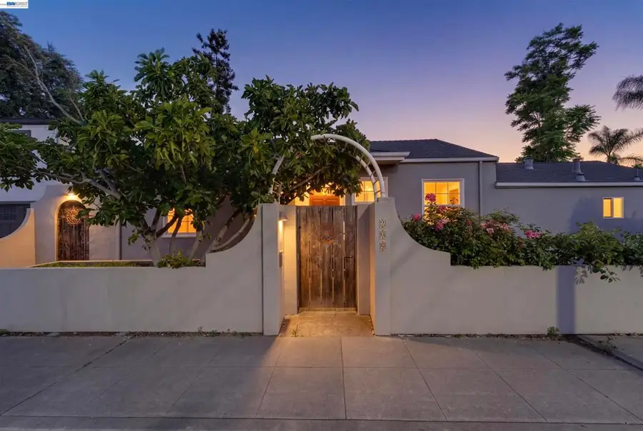 209 Lexington Ave, Redwood City, CA 94062 - #2