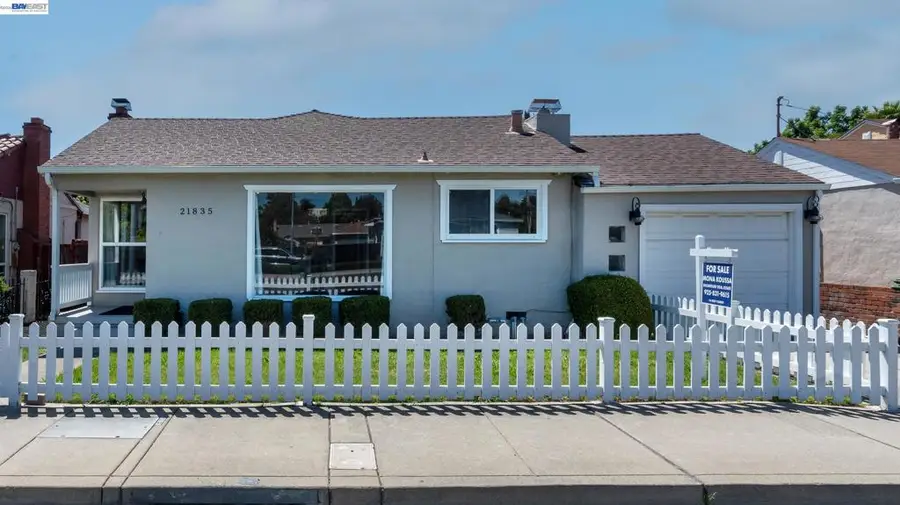 21835 Redwood Rd, Castro Valley, CA 94546 - #2