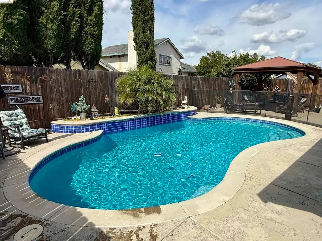 8245 Auberry Dr, Sacramento, CA 95828 - #1
