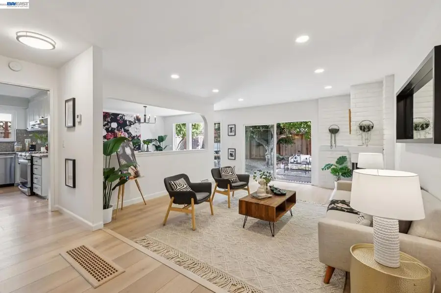 2615 San Jose Avenue #B, Alameda, CA 94501 - #2