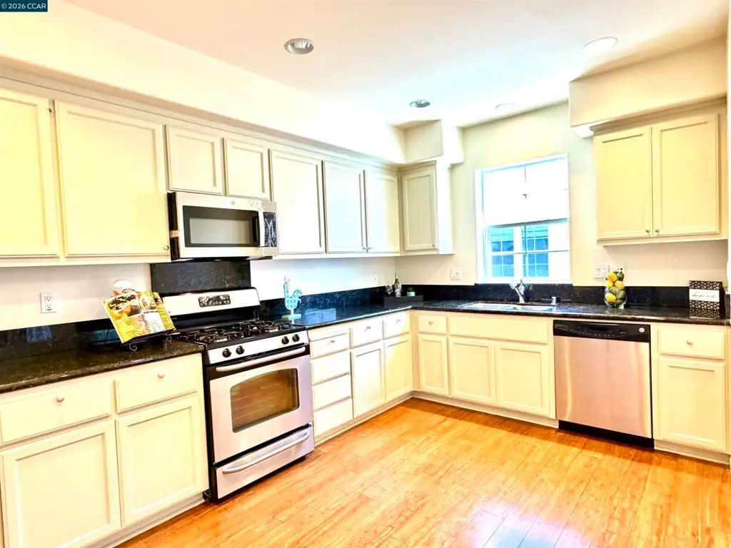 1810 Northshore Dr, Richmond, CA 94804 - #1