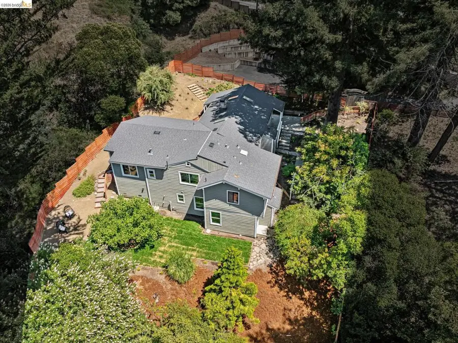 6281 Aspinwall Rd, Oakland, CA 94611 - #2