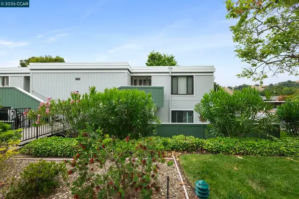 1100 Singingwood #8, Walnut Creek, CA 94595