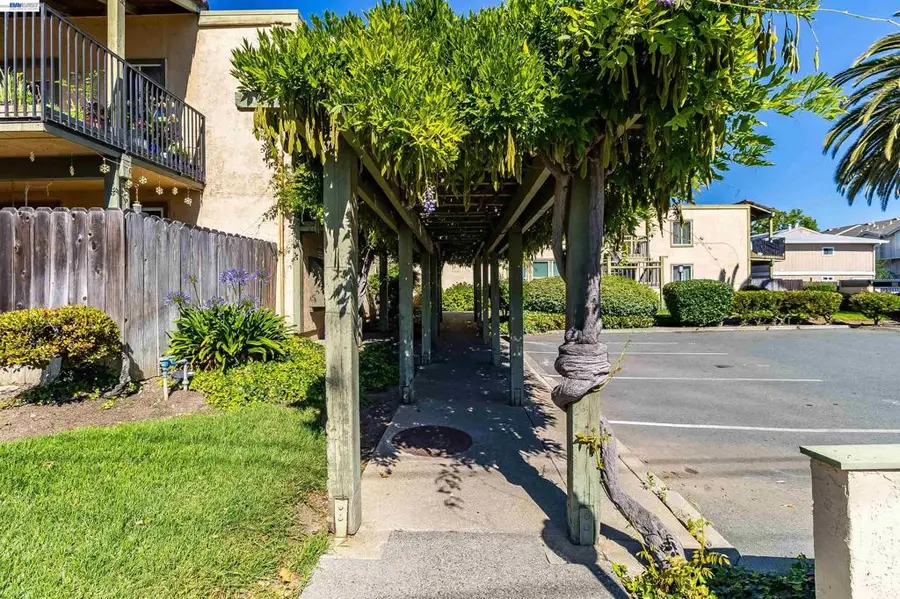 1851 Harrison St #15, Concord, CA 94520 - #3