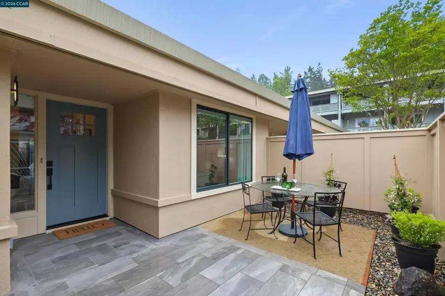 1152 Fairlawn Ct #3, Walnut Creek, CA 94595 - #2