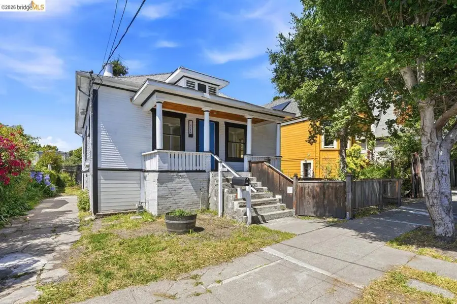 522 63rd, Oakland, CA 94609 - #2