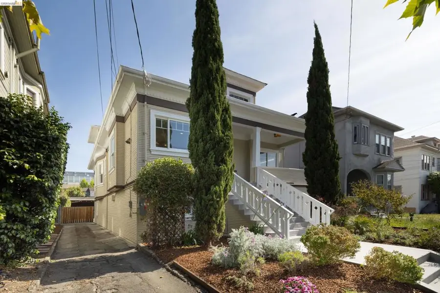 725 54th St, Oakland, CA 94609 - #3