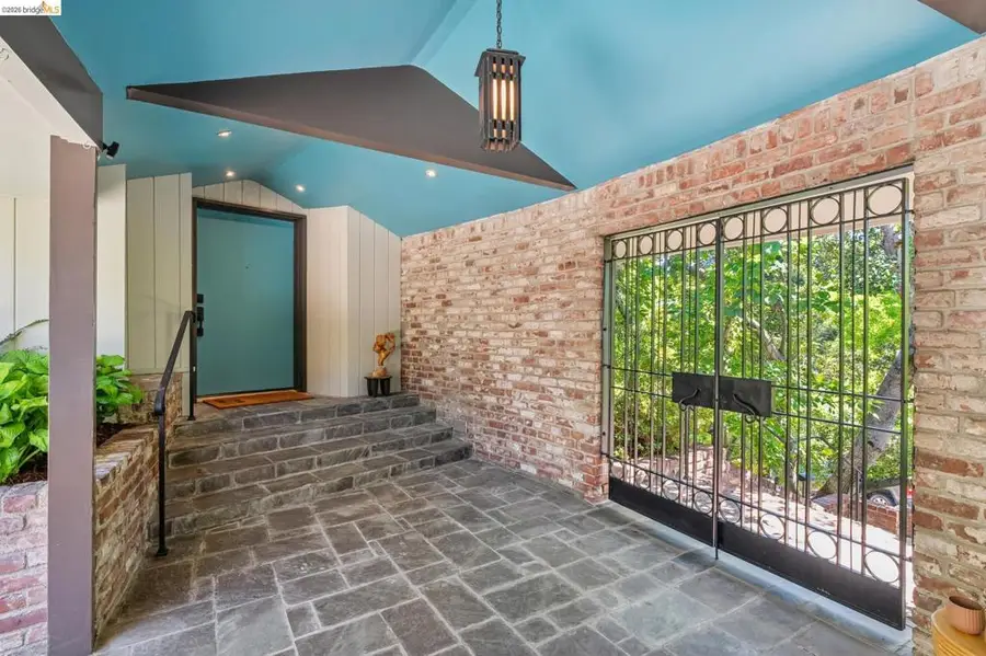 11 Huntleigh Rd, Piedmont, CA 94611 - #3