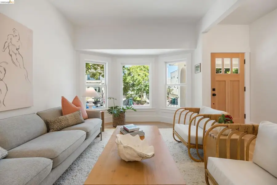 463 44th St, Oakland, CA 94609 - #3