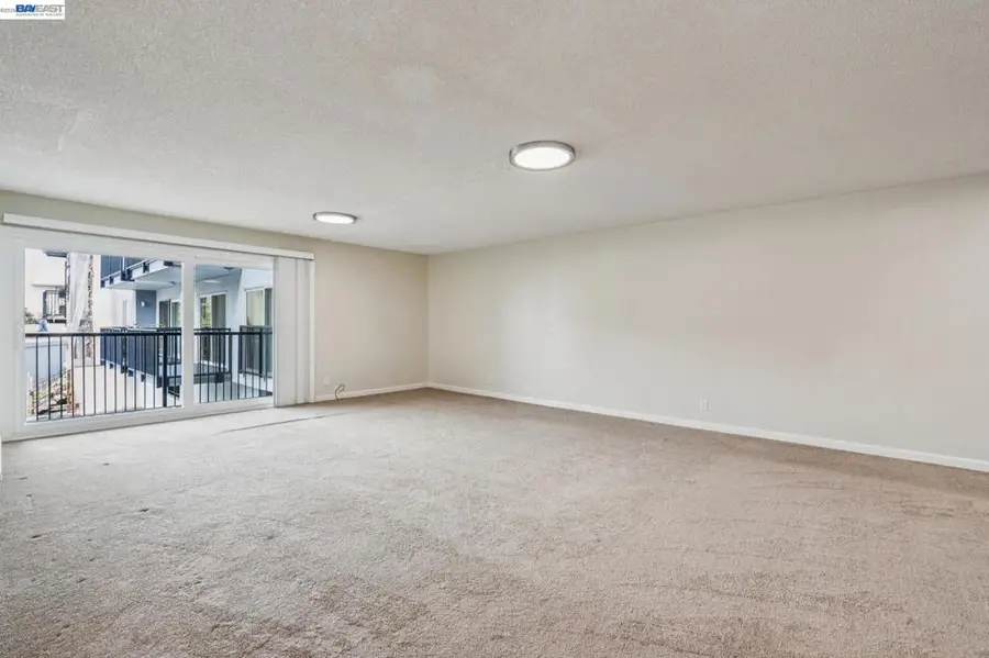 960 Shorepoint Ct #120, Alameda, CA 94501 - #2