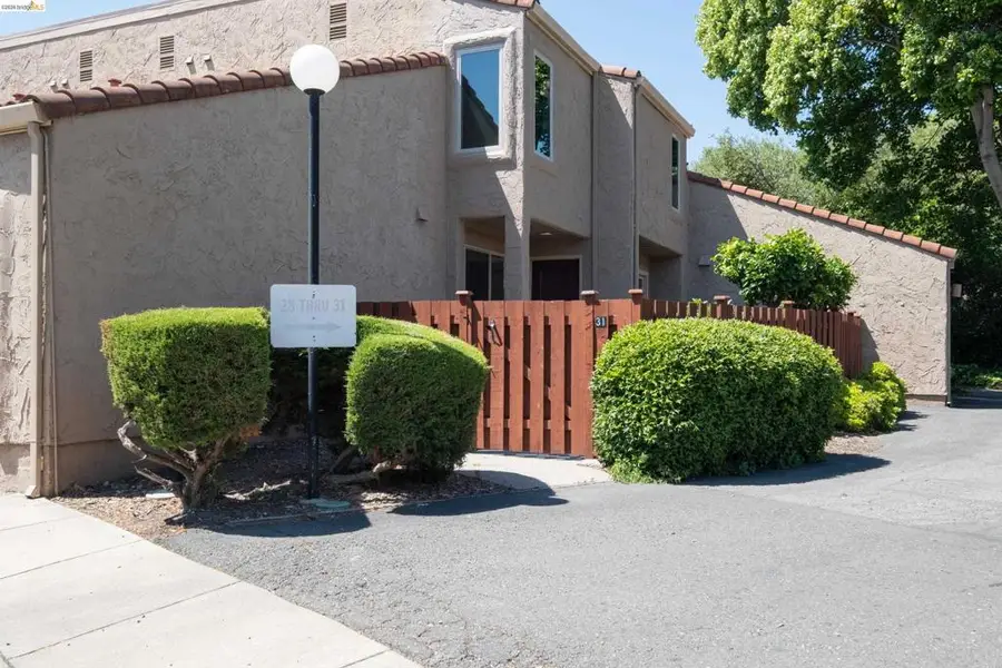 31 Campo Verde Circle, San Pablo, CA 94806 - #2