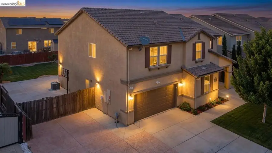 2371 Cornwall Ave, Manteca, CA 95337 - #3
