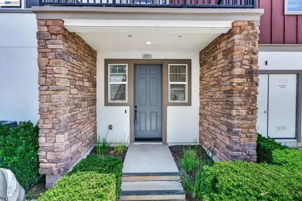 3986 Pino Grande Rd, Dublin, CA 94568