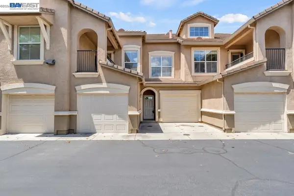5350 Dunlay Dr #412, Sacramento, CA 95835