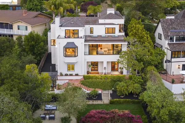 110 Somerset Rd, Piedmont, CA 94611