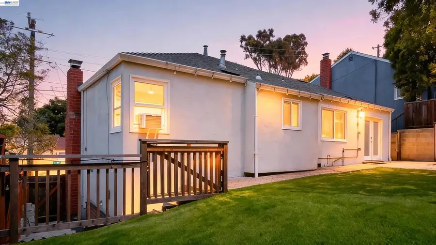 2120 Strang Ave, Castro Valley, CA 94578 - #2