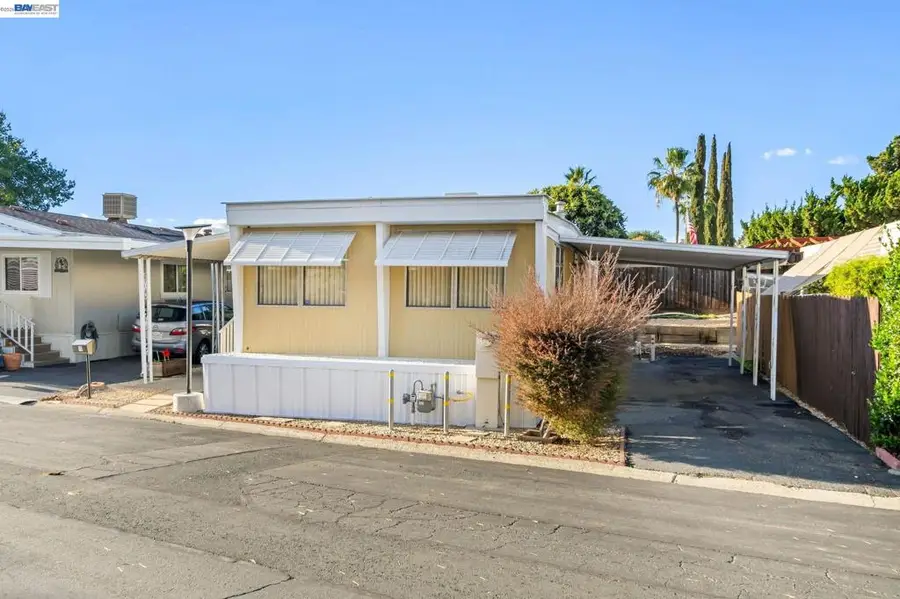 18 Galloway Dr, Concord, CA 94520 - #2