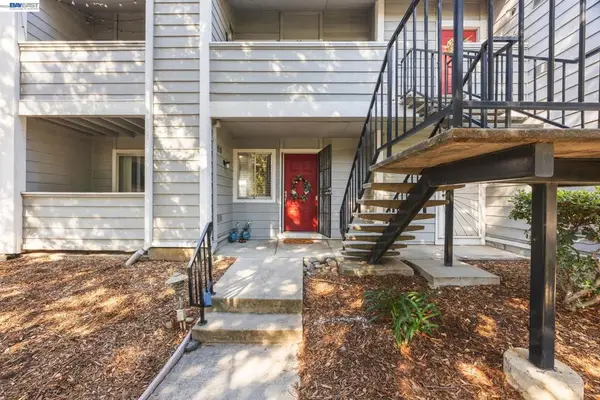 29627 Desert Oak Ct #26, Hayward, CA 94544